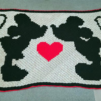 Mickey Mouse and Minnie Mouse Kissing With A Heart Disney Cartoon Movie Characters crochet graphgan blanket pattern; graphgan pattern, c2c; single crochet; cross stitch; graph; pdf download; instant download